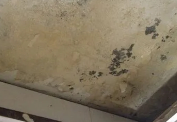 比如阳台漏水维修公司分享下比如卫生间渗水维修需要注意哪些问题。